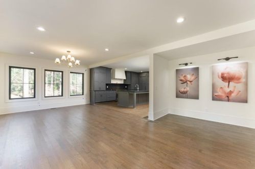 5666 Long Island Dr, Atlanta GA  30327-4842 exterior