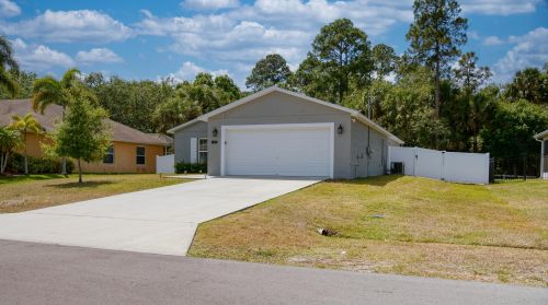 1780 Leafy Rd, Fort Pierce FL  34953-1355 exterior