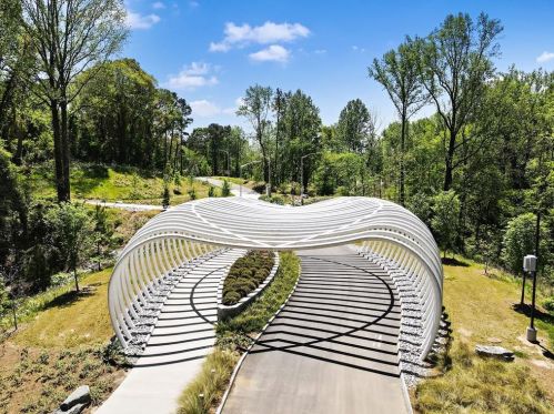 884 Margaret Pl, Atlanta GA 30318-4845 exterior