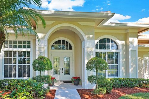 8007 Plantation Lakes Dr, Fort Pierce, FL 34986-3014