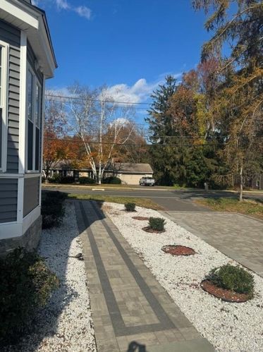 77 Prospect Hill Rd, Windsor CT  06095-1642 exterior