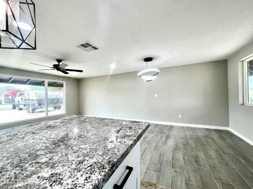 2520 Calle Cordova, Tucson AZ  85710-5732 exterior