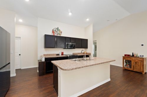 307 Camrose St, Fort Pierce FL  34983-1529 exterior