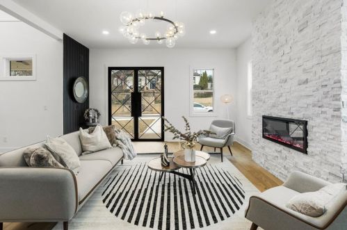 2020 Cambridge Ave, Atlanta GA 30337-1816 exterior