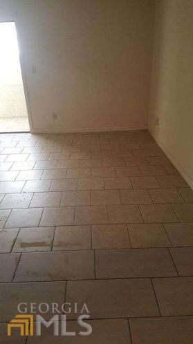 5923 Sutcliff Sq, Lithonia GA  30058-4781 exterior