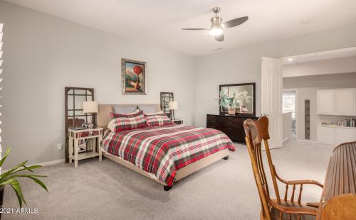 23002 52nd St, Phoenix AZ 85018-4402 exterior