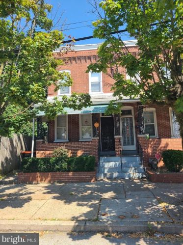 319 Engle St, Chester PA 19013-2509 exterior