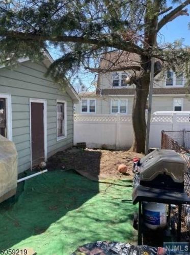 303 Haledon Ave, Paterson NJ 07508-2770 exterior