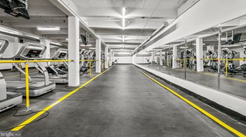 444 4th St, Philadelphia PA 19147-0015 exterior