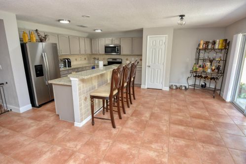 1761 Bradway Ln, Fort Pierce FL 34953-1621 exterior