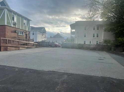 58 Hamlet Ave, Woonsocket RI  02895-4423 exterior