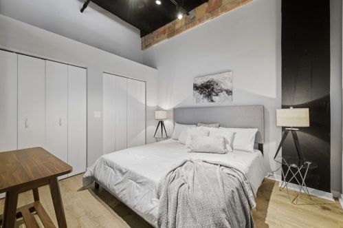 20 State St, Chicago IL  60602-3557 exterior