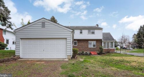 31 Graisbury Ave, Camden NJ 08106-2035 exterior