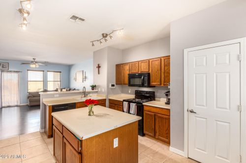 2508 Alta Vista Rd, Phoenix AZ  85041-5330 exterior