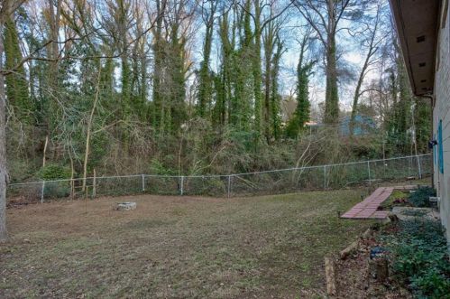 1898 Lisbon Dr, Atlanta GA  30310-4916 exterior