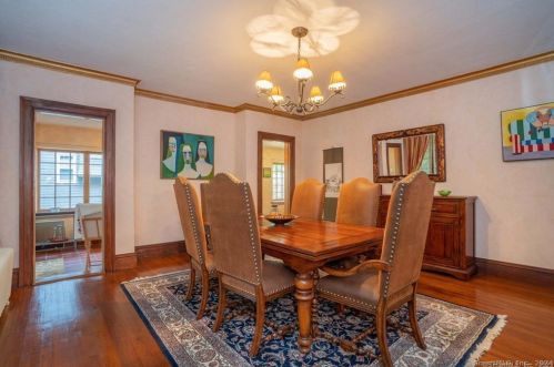 160 Oxford St, Hartford CT 06105-2514 exterior