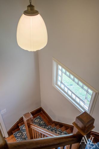 19 Benjamin Ave, Grand Rapids MI 49505-5437 exterior