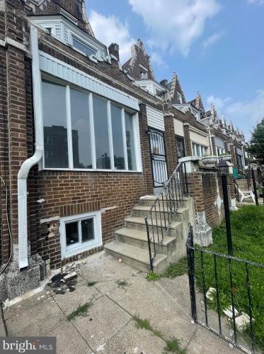 6217 Chestnut, Philadelphia PA 19104-3120 exterior