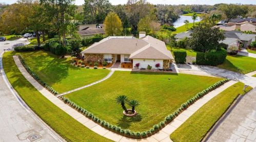 4302 Middle Lk Dr, Tampa FL 33624-3411 exterior