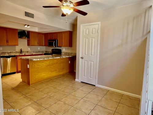 7757 19th Ln, Phoenix AZ  85021-6981 exterior