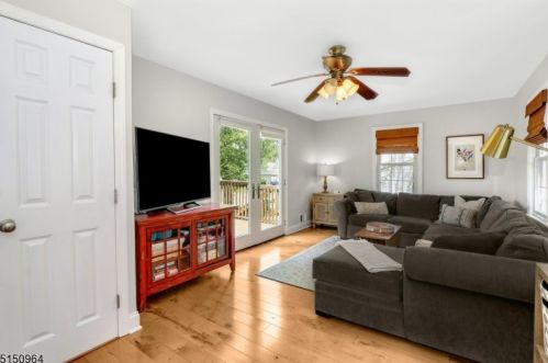 210 Edgar Ave, Cranford NJ 07016-1914 exterior