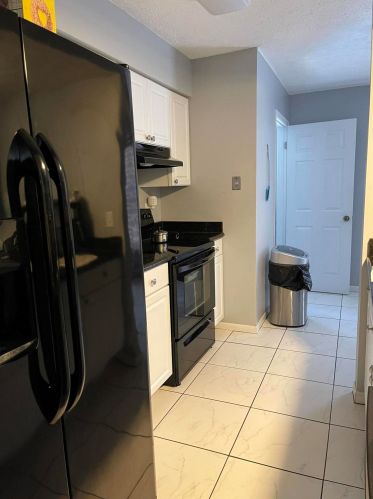 126 Thornhill Dr, Fort Pierce FL  34984-4463 exterior