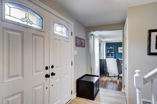 8599 Harvest Manor Dr, Pittsburgh, PA 15237-4158