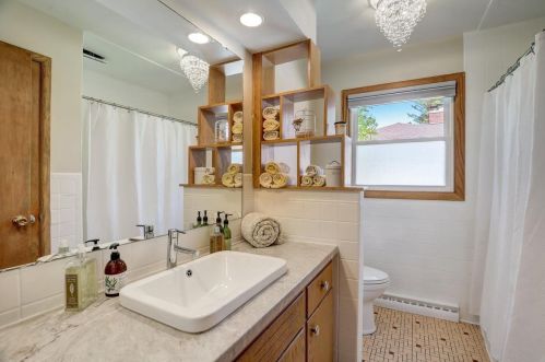 4510 Odana Rd, Madison WI  53711-1445 exterior