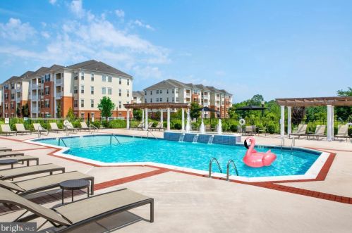 1442 Sierra Dr, Trenton NJ 08619-2071 exterior