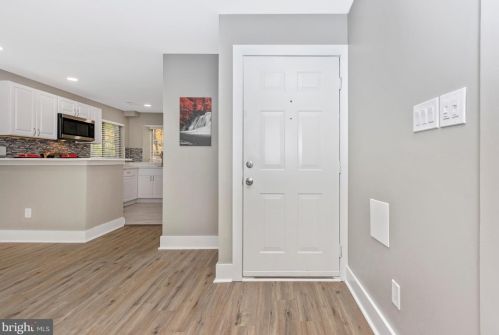 10806 Antigua Ter, Rockville, MD 20852-5512