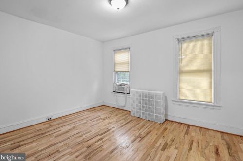 2162 37 St, Camden NJ 08110-2208 exterior