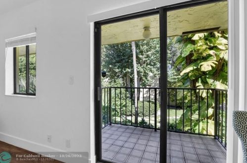 1330 13 St, Boca Raton FL 33486-5323 exterior