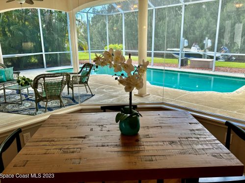 2025 Sykes Crk Dr, Merritt Island FL 32953-3066 exterior