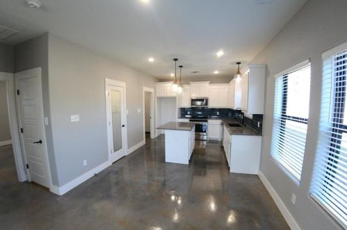 631 Texas St, Denison TX 75020-6138 exterior