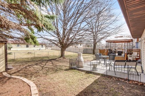 3573 Gresham Ave, Saint Paul MN 55128-4413 exterior