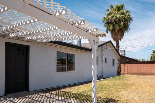 3426 Elm St, Phoenix AZ 85033-1039 exterior