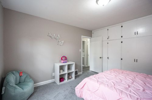 4210 Congress St, Milwaukee WI  53209-5836 exterior