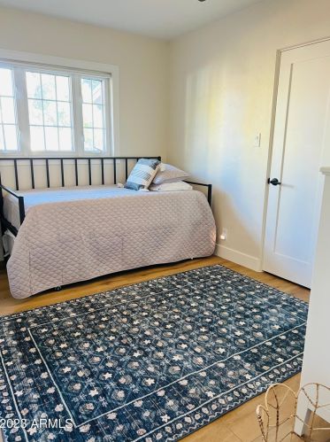 6332 13th Pl, Phoenix AZ  85014-1423 exterior