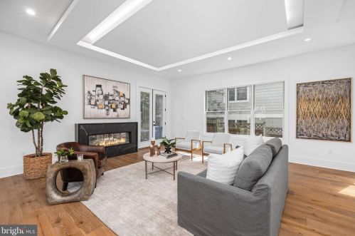 6000 16th St, Arlington VA  22205-2208 exterior