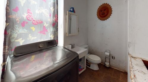 2953 11 St, Milwaukee WI 53215-3813 exterior