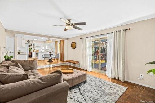 42295 Ladywood Dr, Northville MI  48168-2082 exterior