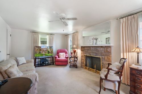 1120 Nevada St, Pittsburgh, PA 15218-1003