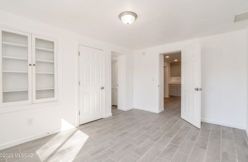 227 24 St, Tucson AZ 85713-1645 exterior