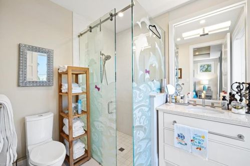 1230 Gulf Shore Blvd, Naples FL exterior