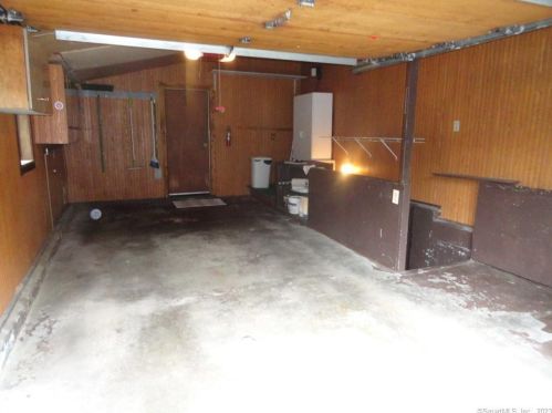 275 Torcon Dr, Torrington CT 06790-5818 exterior