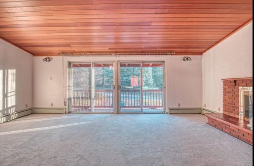 622 Fort Couch Rd, Pittsburgh PA 15241-2070 exterior