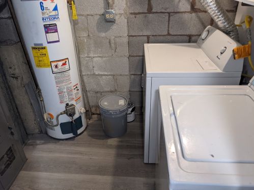 1034 Diversey Pkwy, Chicago IL 60614-1317 exterior