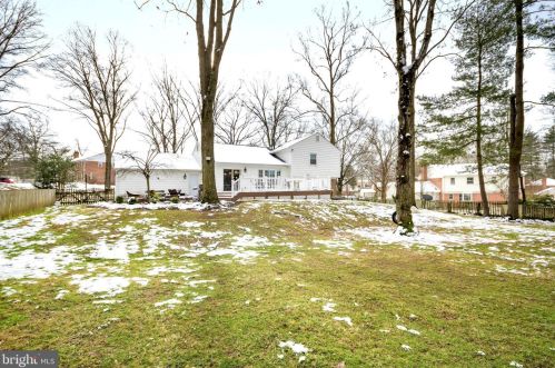 4721 Jasmine Dr, Rockville MD exterior