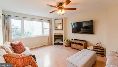 1231 Kater St, Philadelphia PA 19147-1817 exterior