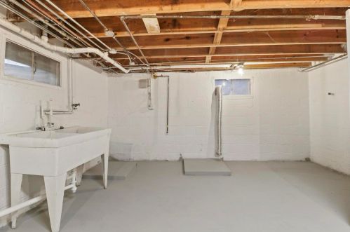 2130 Sunset Ave, Waukegan IL 60087-3434 exterior